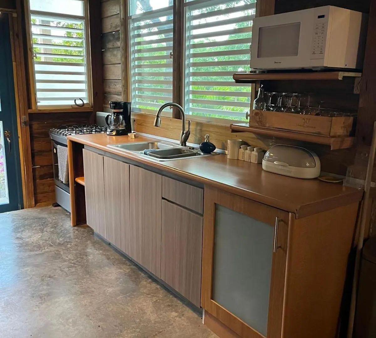 Rustic Cabin In The Heart Of The Fields Of Pitahaya location